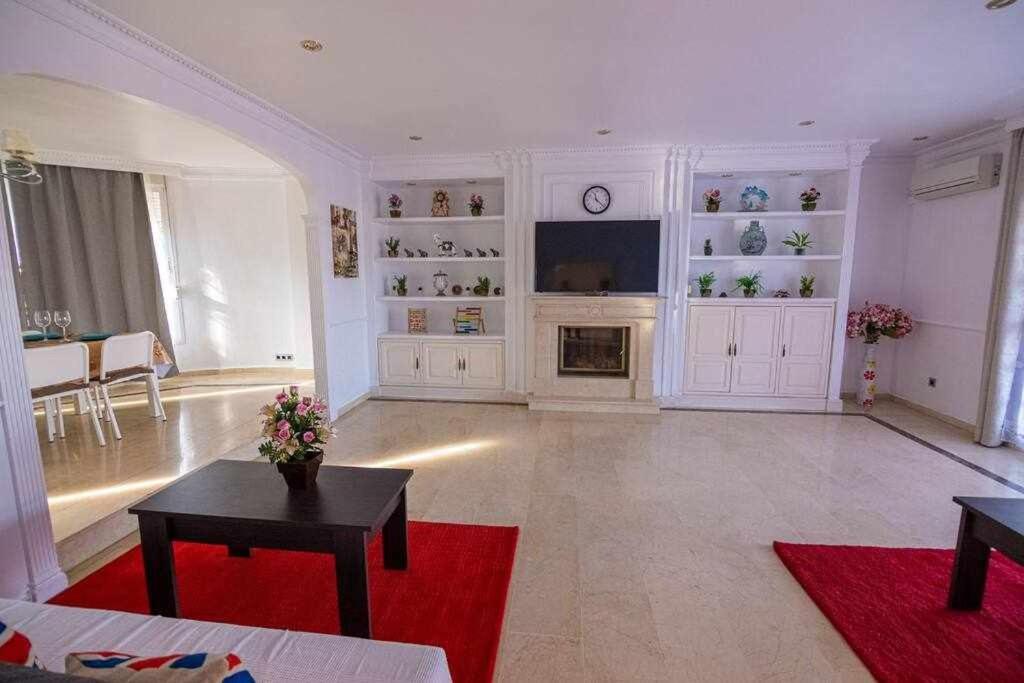 Lujosa Villa En Alhaurin De La Torre 7 Dormitorios Zewnętrze zdjęcie
