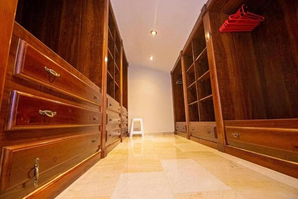 Lujosa Villa En Alhaurin De La Torre 7 Dormitorios Zewnętrze zdjęcie